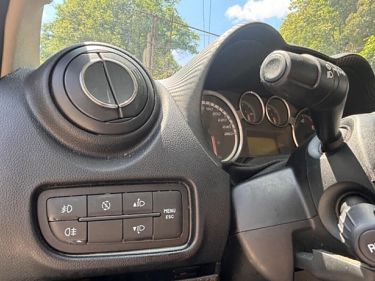Alfa Romeo MiTo 1.3 JTDm-2 95 CV S&S Distinctive addetta per neopatentati