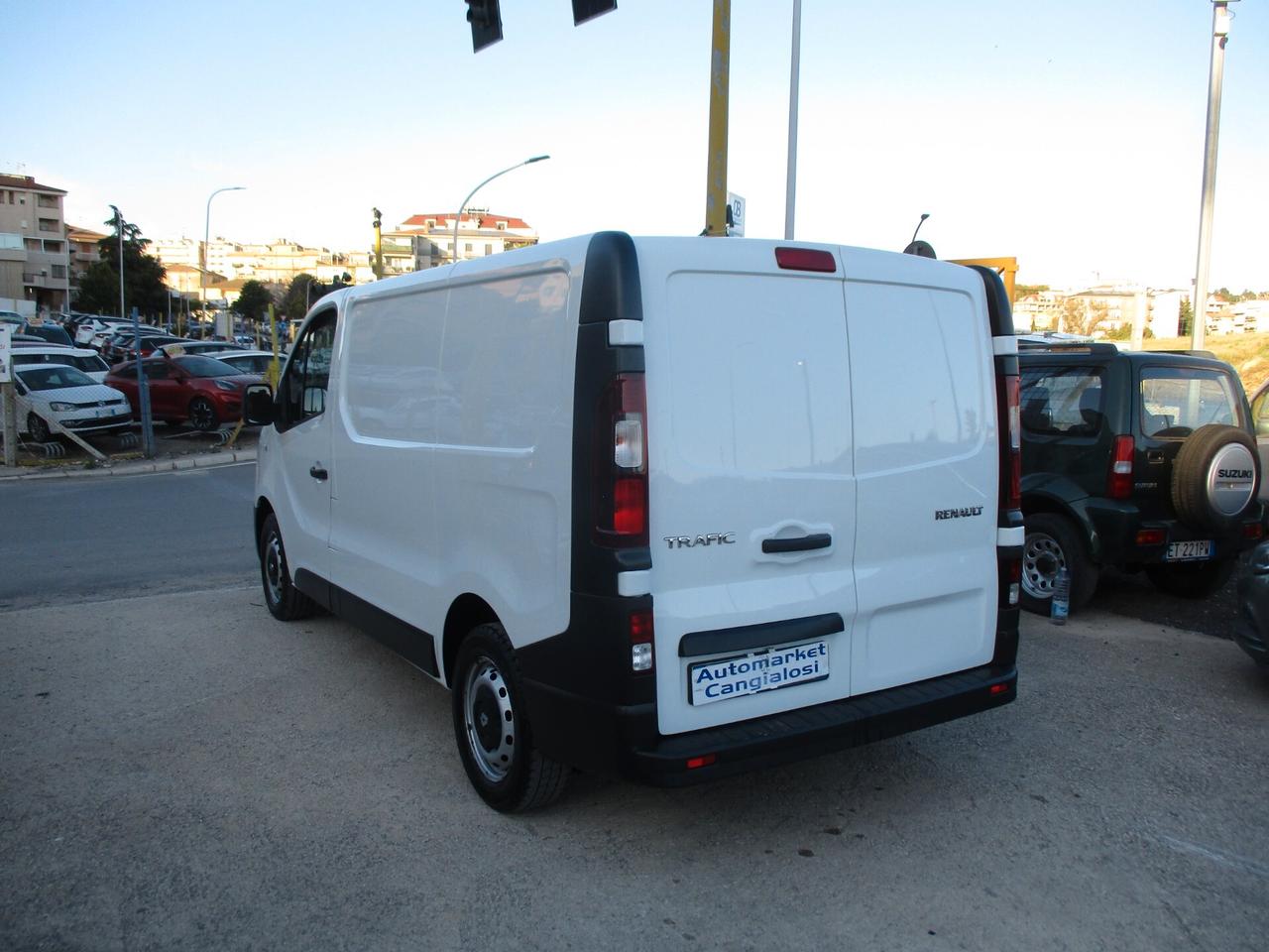 RENAULT TRAFIC 1.6 DCI PARL AL NUOVO 2019