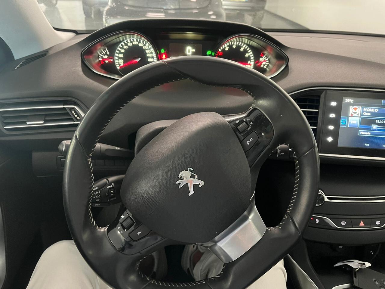 Peugeot 308 PureTech Turbo 130 S&S Allure