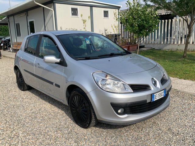 RENAULT Clio 1.4 16V 5 porte Confort