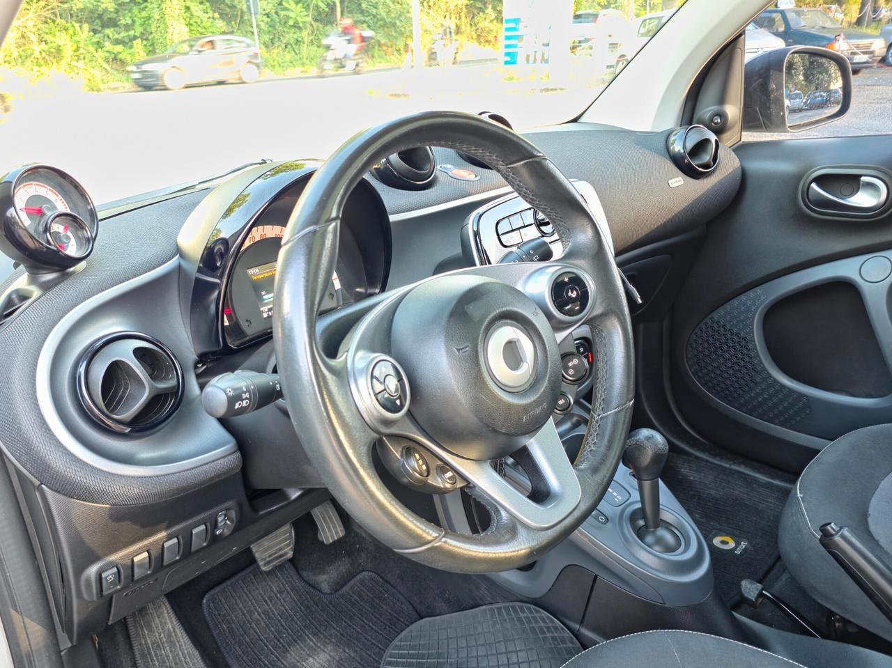 Smart ForTwo 70 1.0 Twinamic Prime E6 Automatico NEO 2016