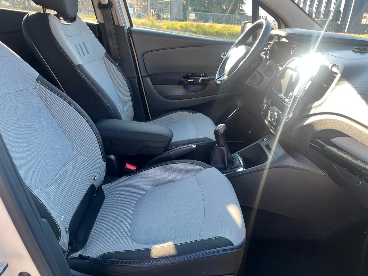 Renault Captur 1.5 dCi 8V 90 CV