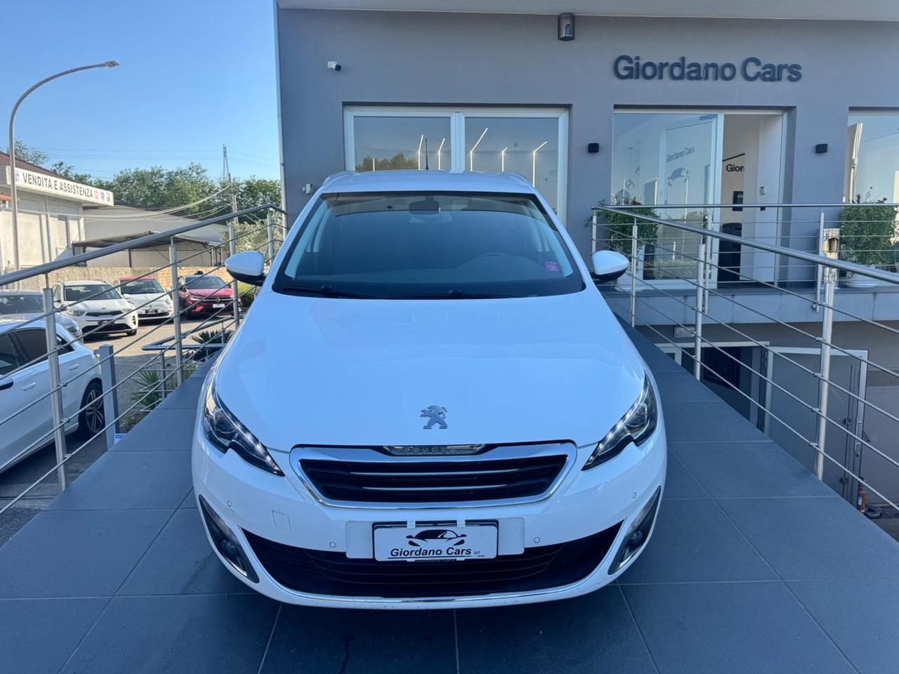 Peugeot 308 BlueHDi 120 S&S EAT6 SW Allure automatica in garanzia e