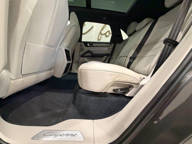 PORSCHE Cayenne 3.0 Hybrid V6 IVA ESPOSTA