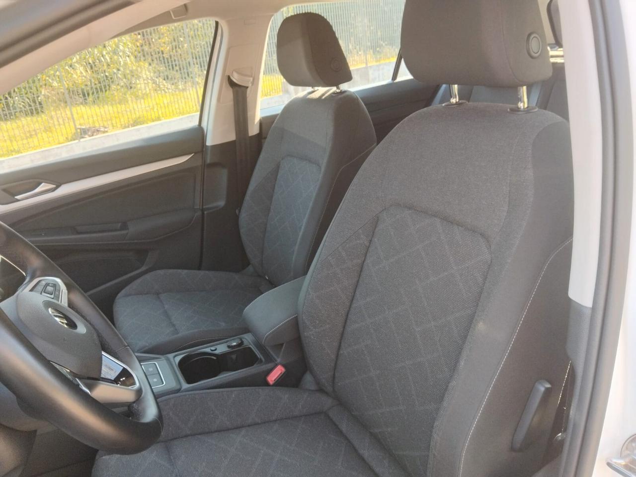 Volkswagen Golf 2.0 TDI Style -TUA SENZA VINCOLI-
