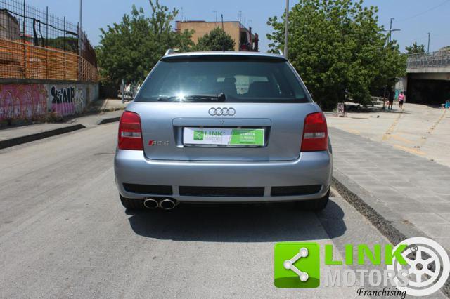 AUDI RS4 B5