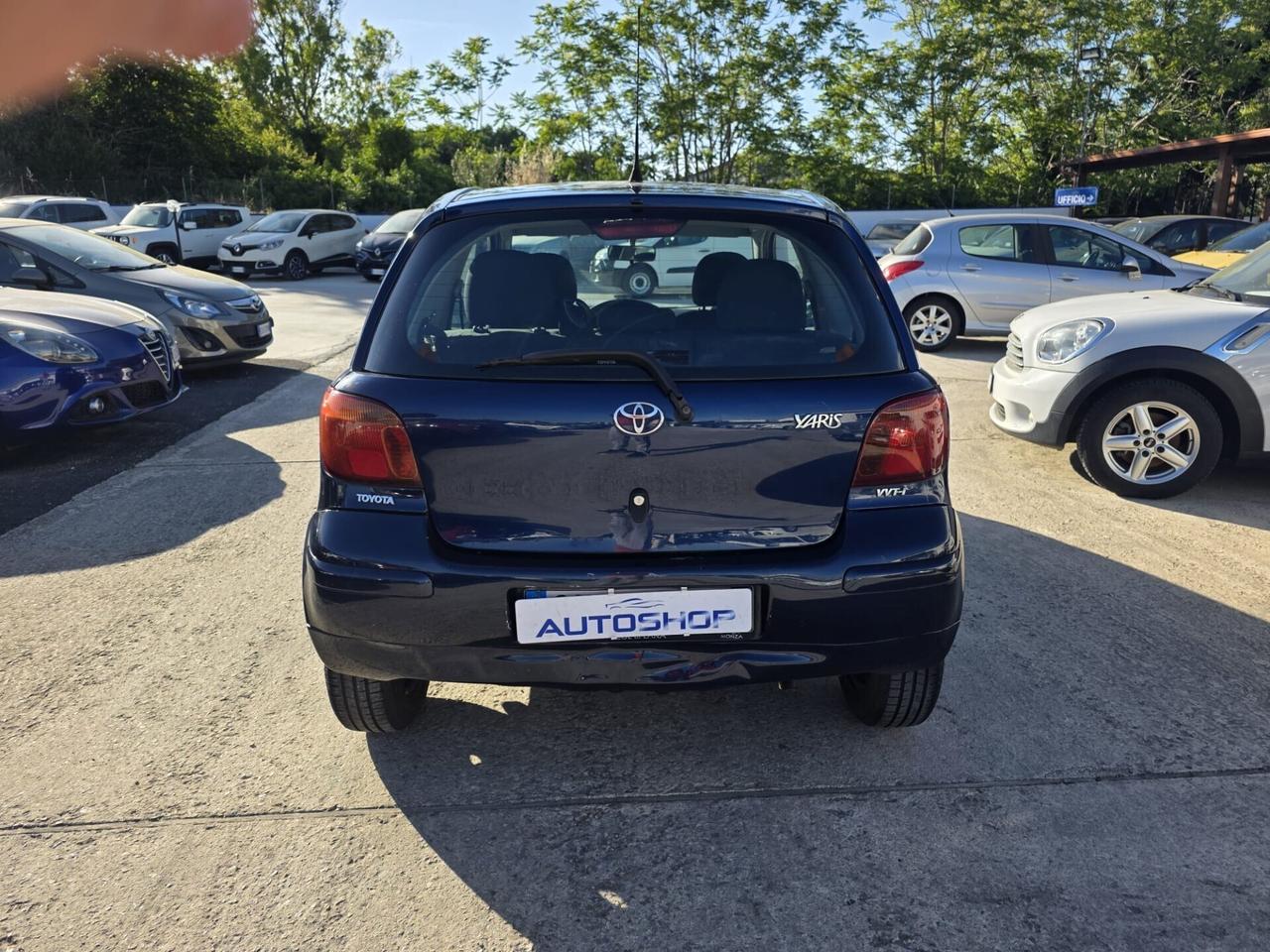 Toyota Yaris 1.0i 16V cat 3 porte Sol