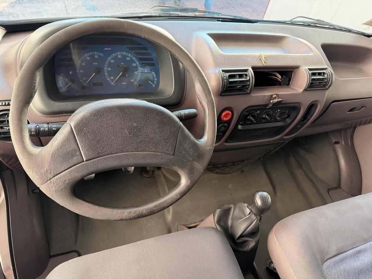 Renault Mascott 2800