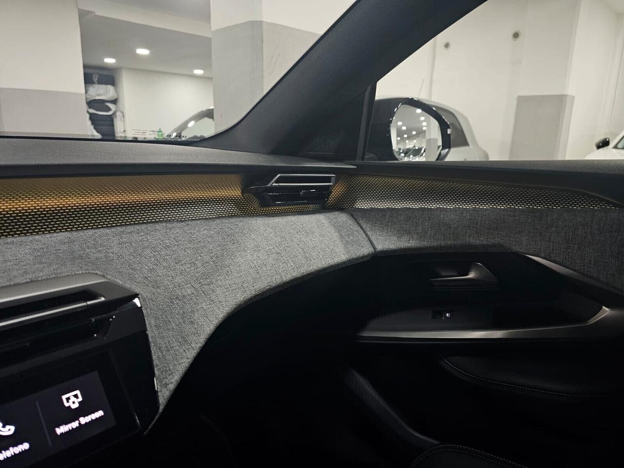 Nuova PEUGEOT 3008 GT - Hybrid 145CV E-DCS6 Grigio Titanio