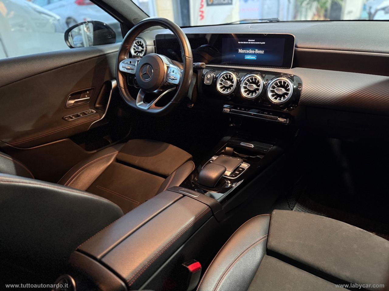 MERCEDES-BENZ A 180 d Automatic Premium