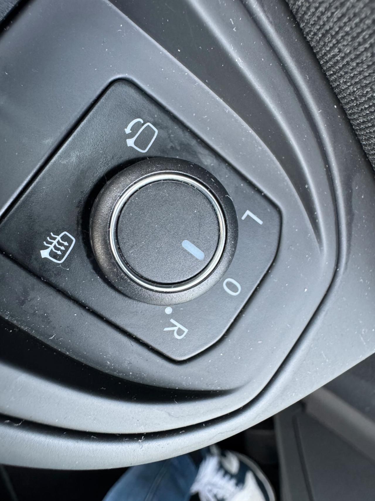 Volkswagen Golf 1.5 etsi evo Life 130cv DSG-Service VW/NO VINCOLI