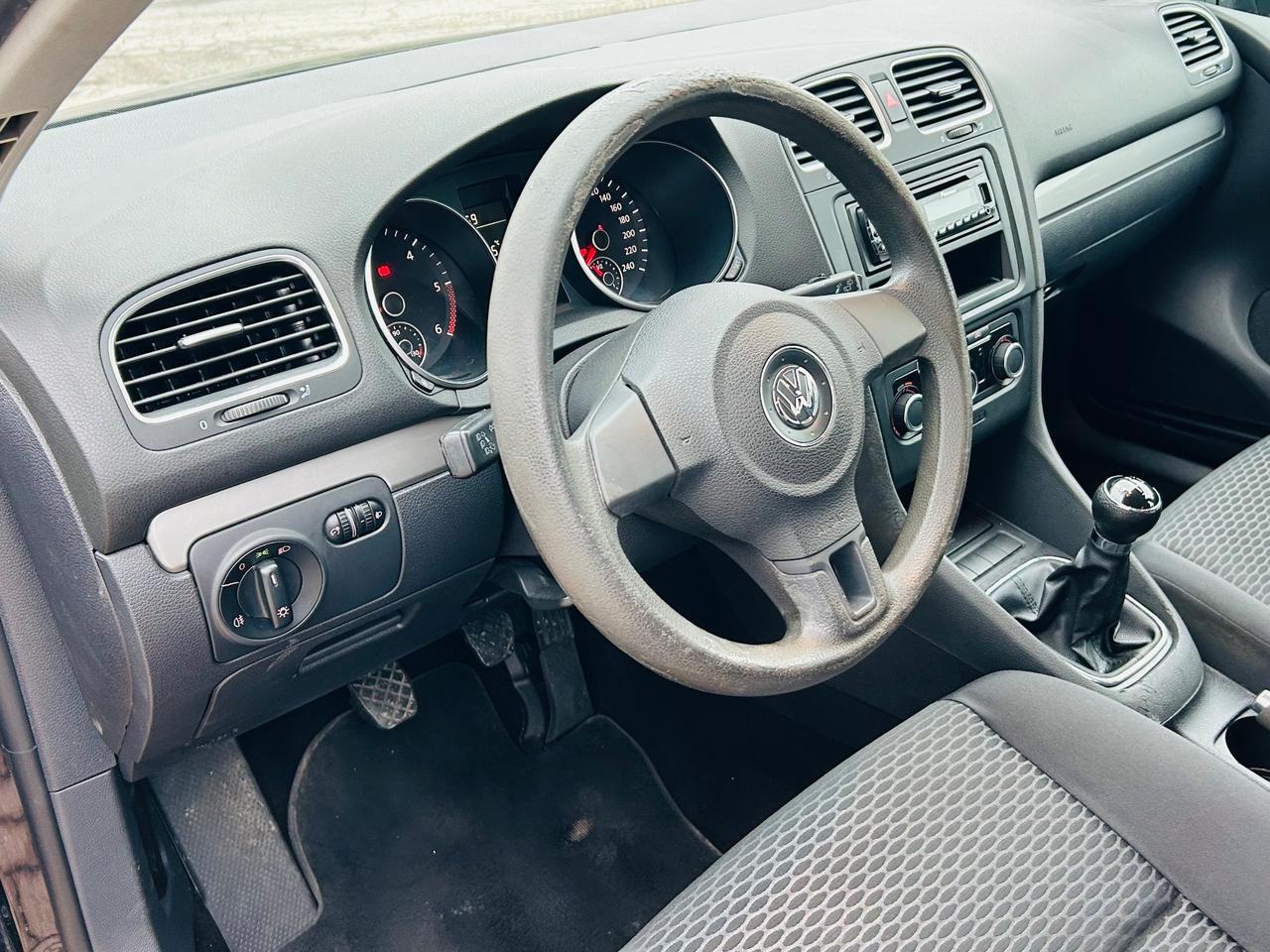 Volkswagen Golf 1.6 TDI DPF 5p. Highline