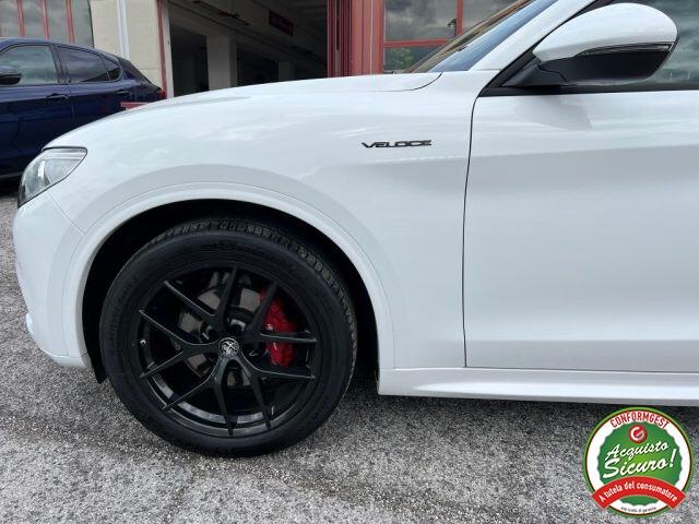 Stelvio 2.2 Veloce 210cv Q4 TettoApribile PinzeRosse