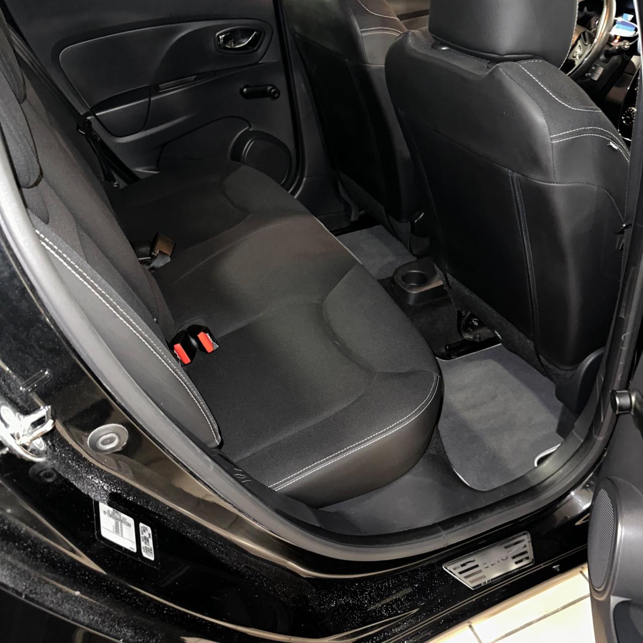 Renault Clio 1.2 75CV 5 porte Costume National