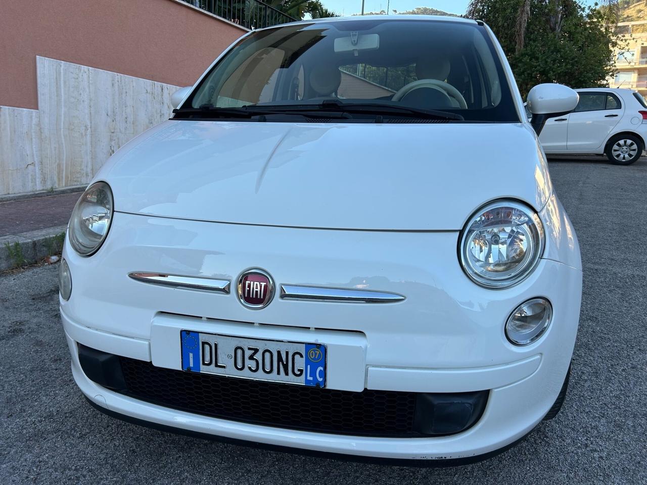 Fiat 500 1.2 Lounge ideale per neopatentati