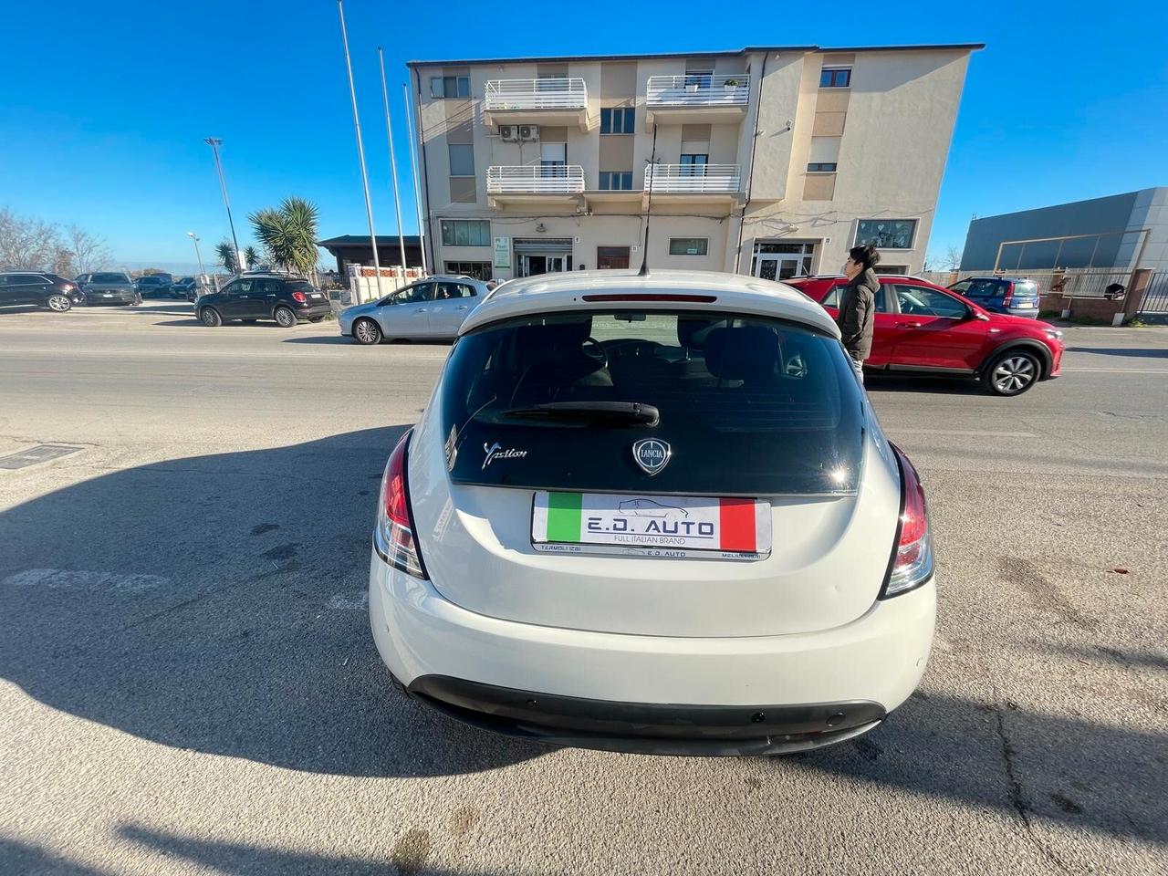 Lancia Ypsilon 1.2 69 CV 5 porte GPL Ecochic Gold