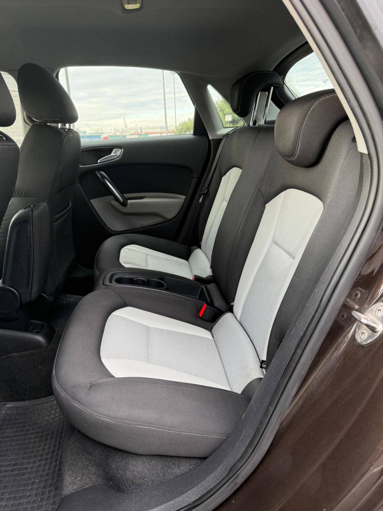 Audi A1 1.6 TDI S line edition plus