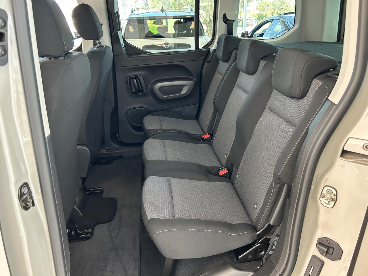 Toyota Proace City Verso 1.5D 130 CV S&S Short D Executive Neopat