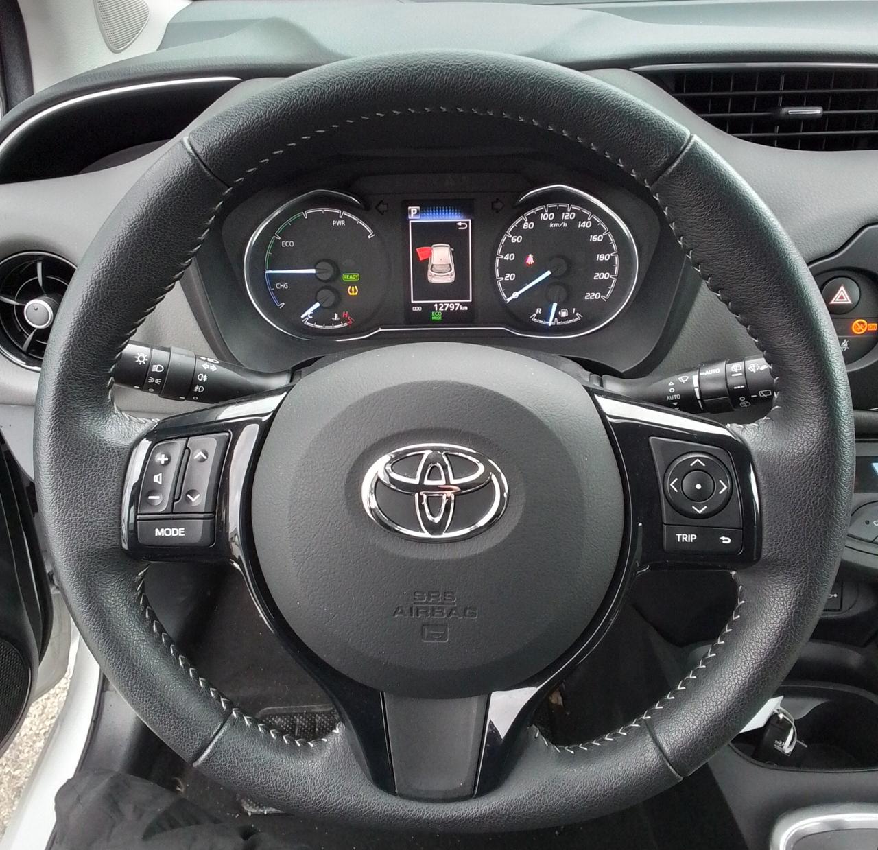 Toyota Yaris 1.5 Hybrid 5 porte Business