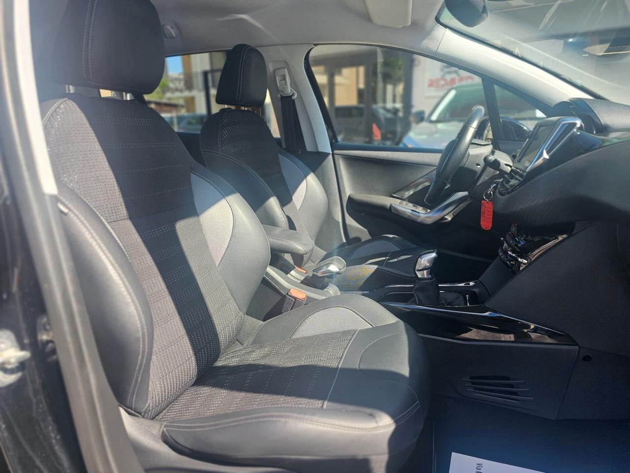 Peugeot 2008 BlueHDi 100 S&S Black Matt