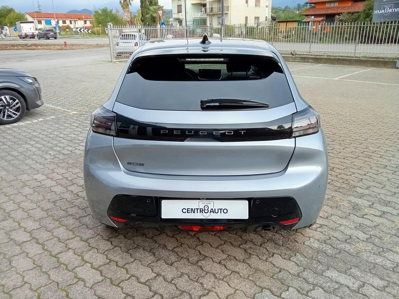 Peugeot 208 NUOVA Business Turbo 100cv