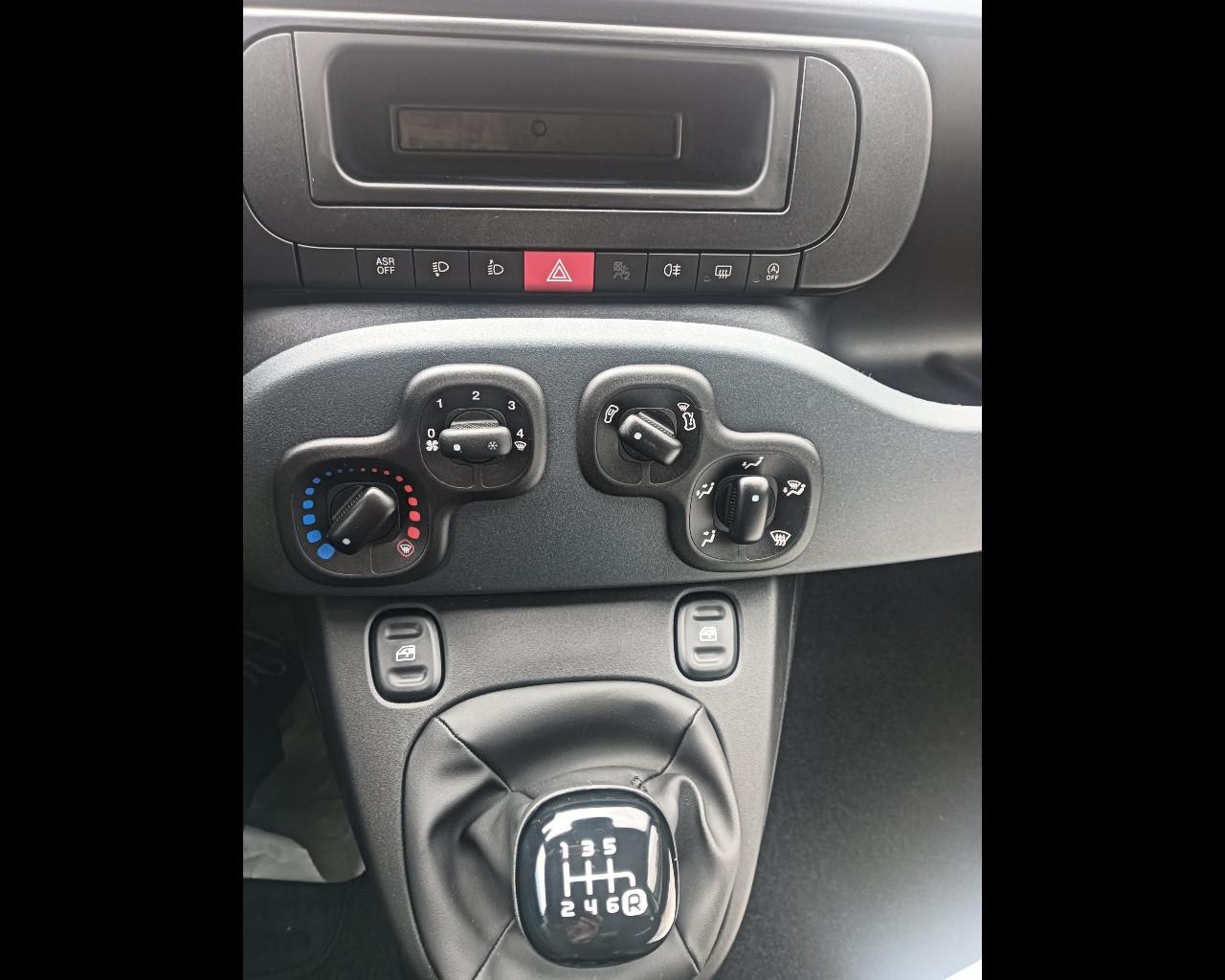 FIAT Panda III 2024 - Panda 1.0 firefly hybrid s&s 70cv