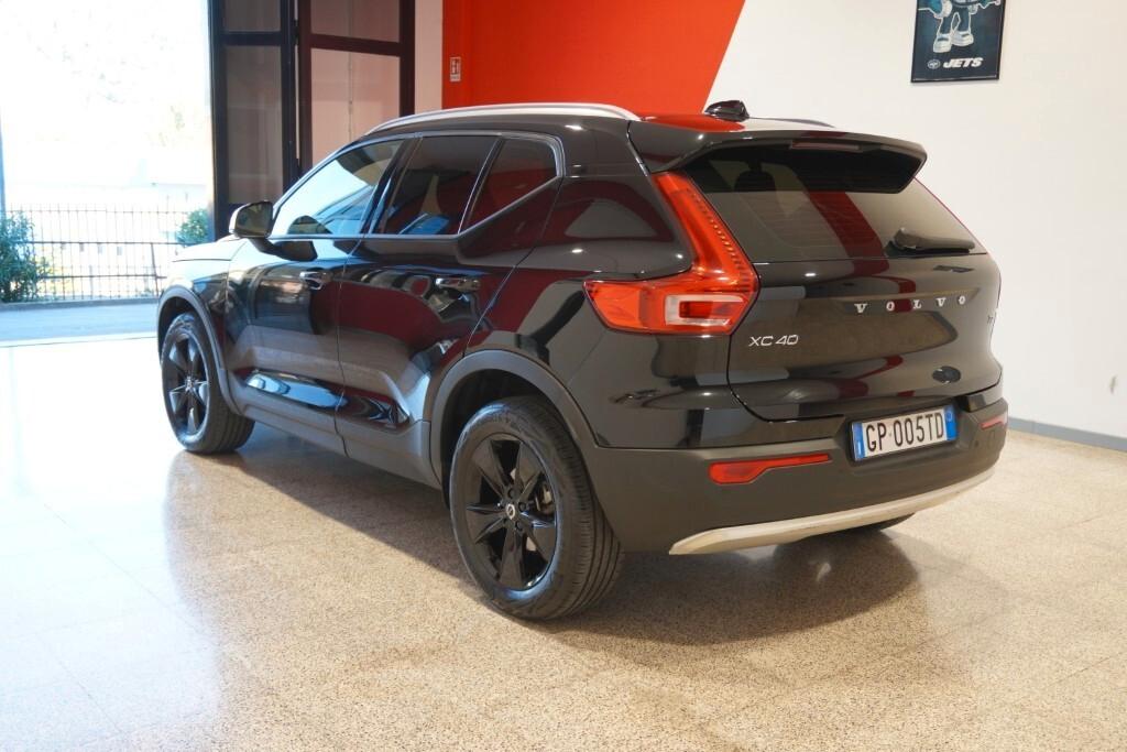 VOLVO XC40 1.5 T2 129CV AUTOM. CORE ( FARI LED - COCKPIT - CRUISE - NAVI - MIRROR - PDC - TELECAMERA POST. - CERCHI 18 )