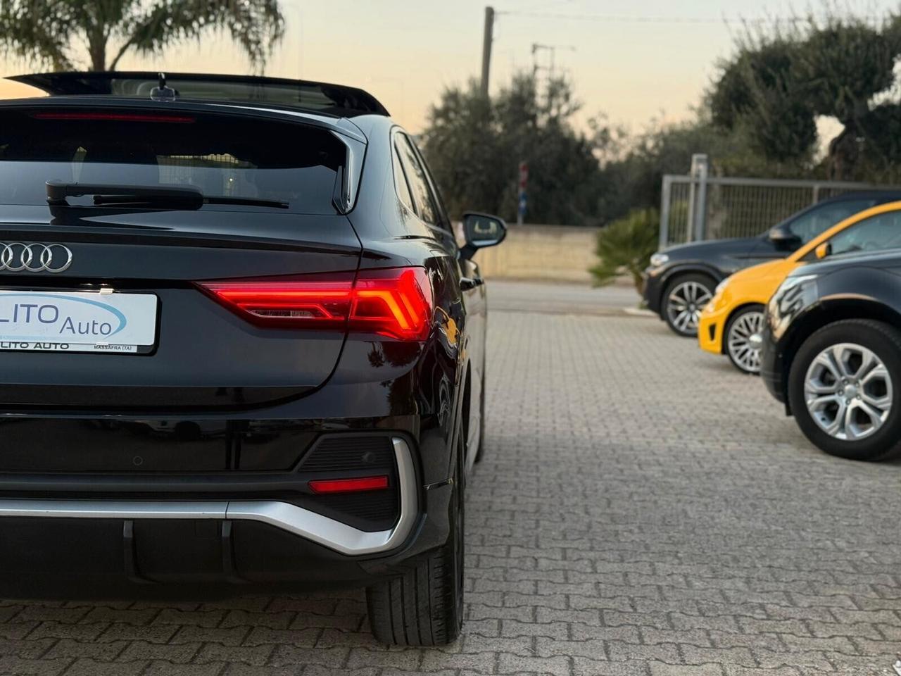 Audi Q3 SPB 35 TDI S Line Edition *Tetto*Ambient Led