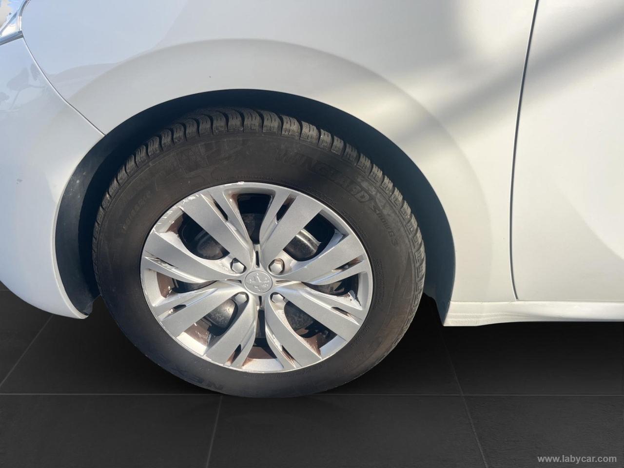 PEUGEOT 208 1.4 HDi 68 CV 5p. Active PER NEOPATENTATI