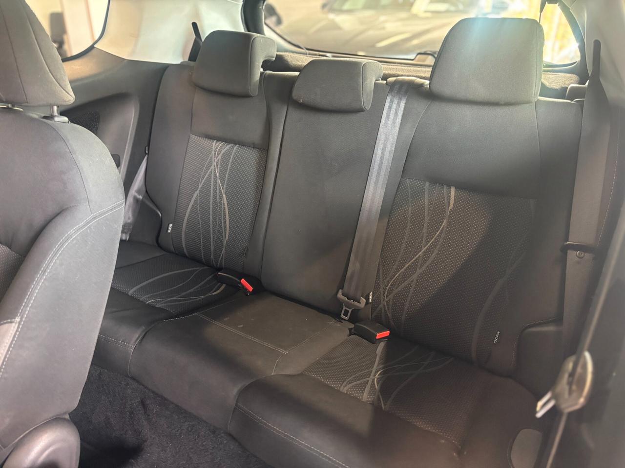 Peugeot 208 3p 1.2 puretech *PER NEO PATENTATI*