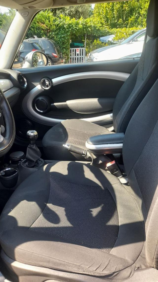 MINI Cooper D Cooper D