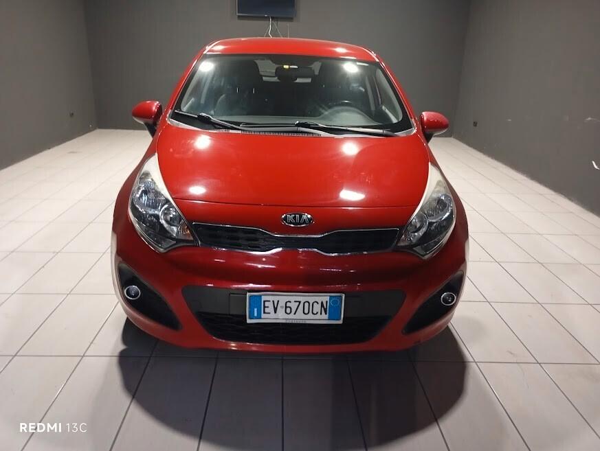 Kia Rio del 2014 BENZINA / GPL FINO AL 2034