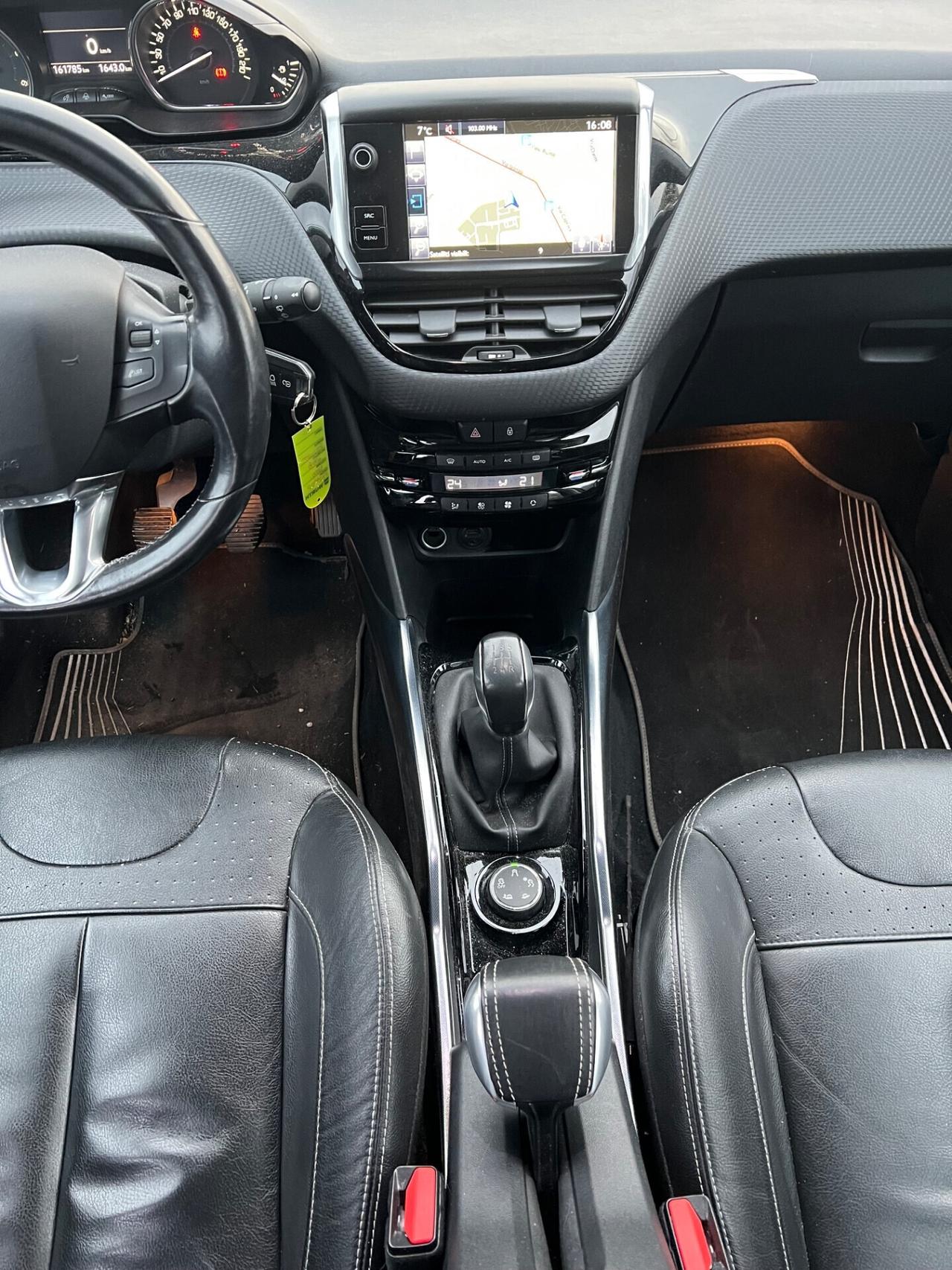 Peugeot 2008 BlueHDi 100 Black Matt