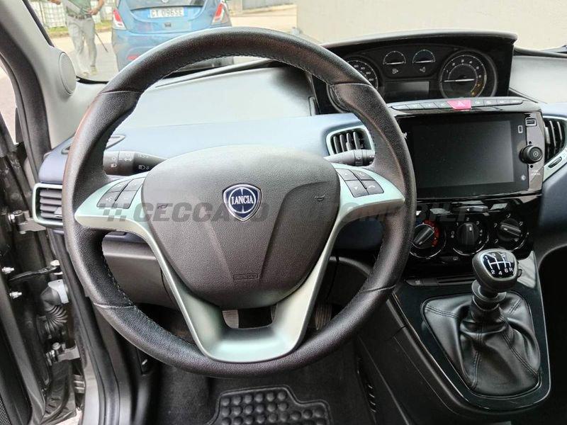 Lancia Ypsilon Ypsilon 1.0 firefly hybrid Platino s&s 70cv