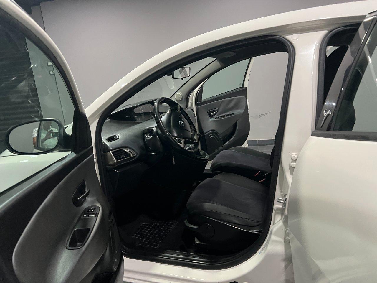 Lancia Ypsilon 5 Porte Ypsilon 1.3 mjt Gold s&s 95cv E5
