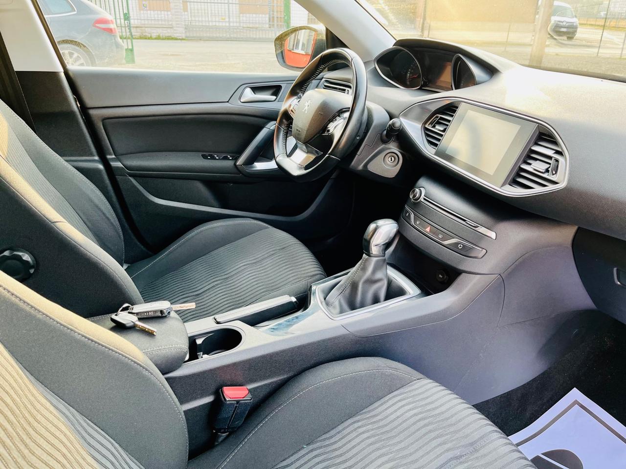 Peugeot 308 station wagon 1.6cc 99cv HDI