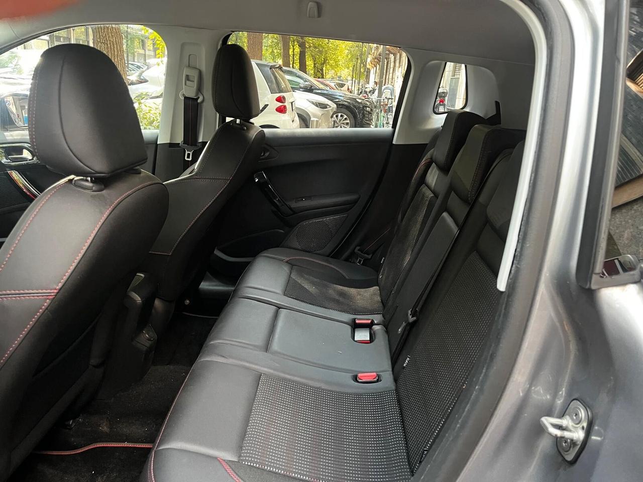 Peugeot 2008 BlueHDi 100 GT Line