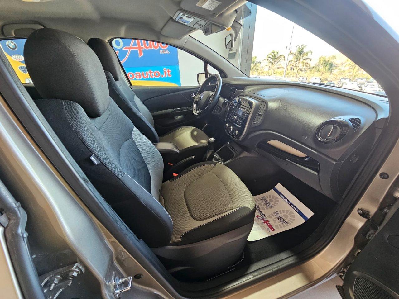 Renault Captur 1.5 dci Iconic 90cv
