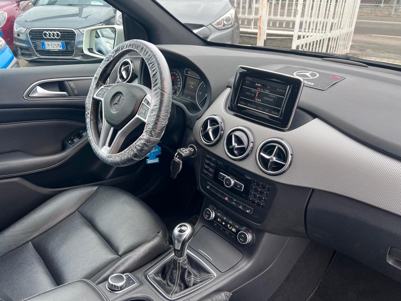 Mercedes-benz B 180 d Premium