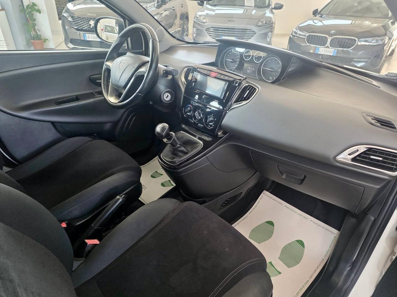 Lancia Ypsilon 1.2 69 CV 5 porte GPL Ecochic Gold