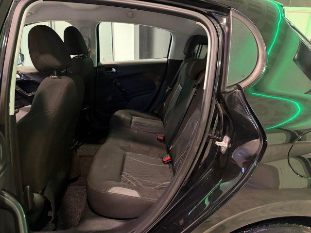 PEUGEOT 208 1.4 8V HDi 68CV 5P.