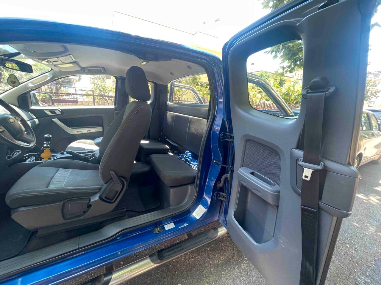 Ford Ranger 2.2 TDCi Super Cab XL GANCIO TRAINO