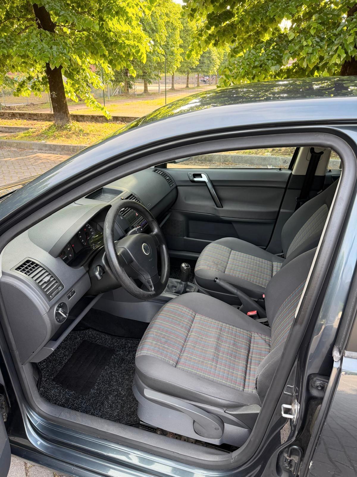 Volkswagen Polo 1.2/60CV 5p. Trendline