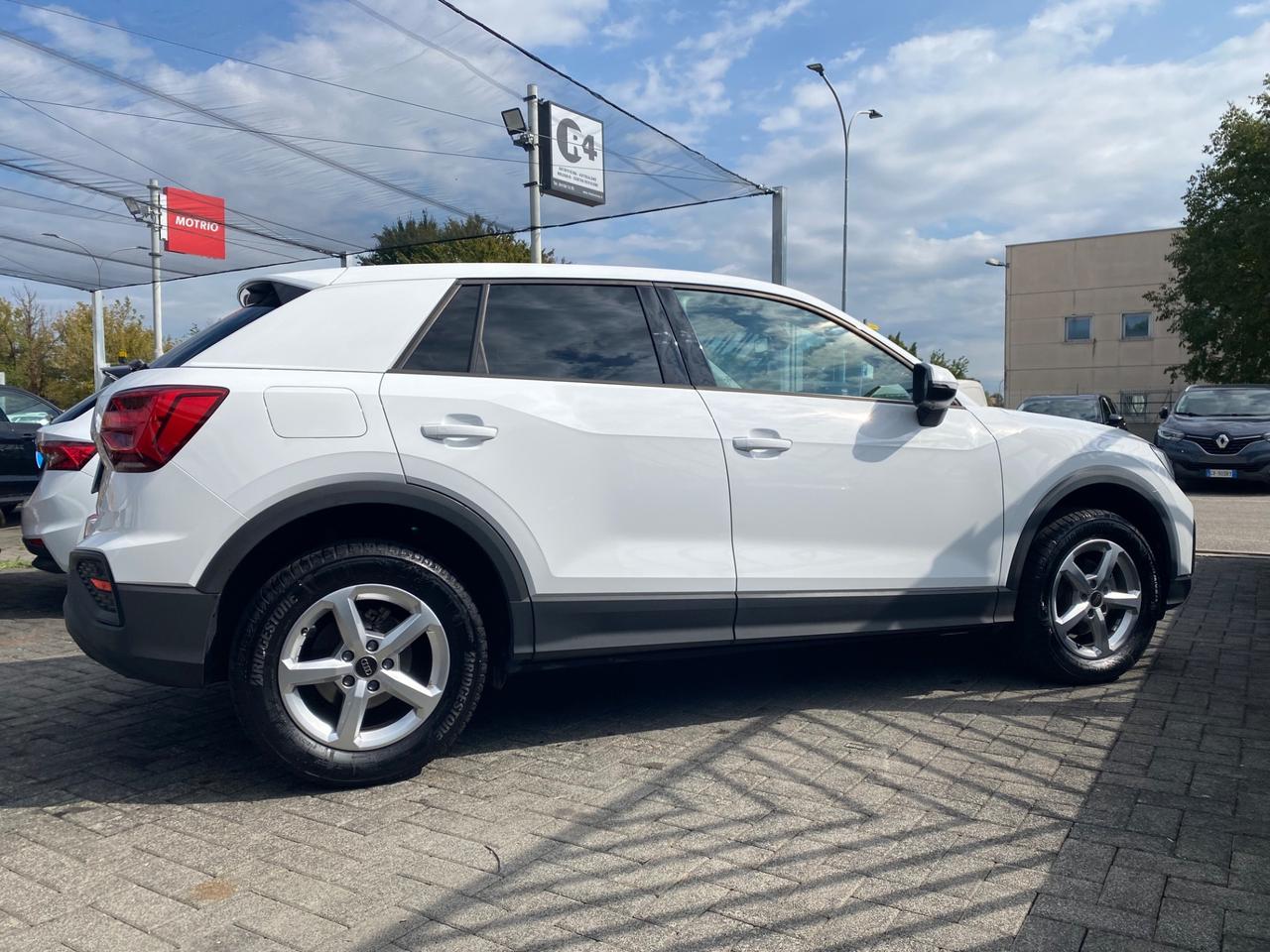 Audi Q2 35 TFSI S tronic Business