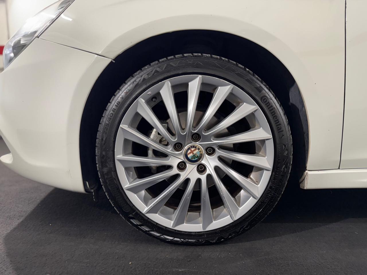 Alfa Romeo Giulietta Exclusive FULL OPTIONAL CON TETTO APRIBILE