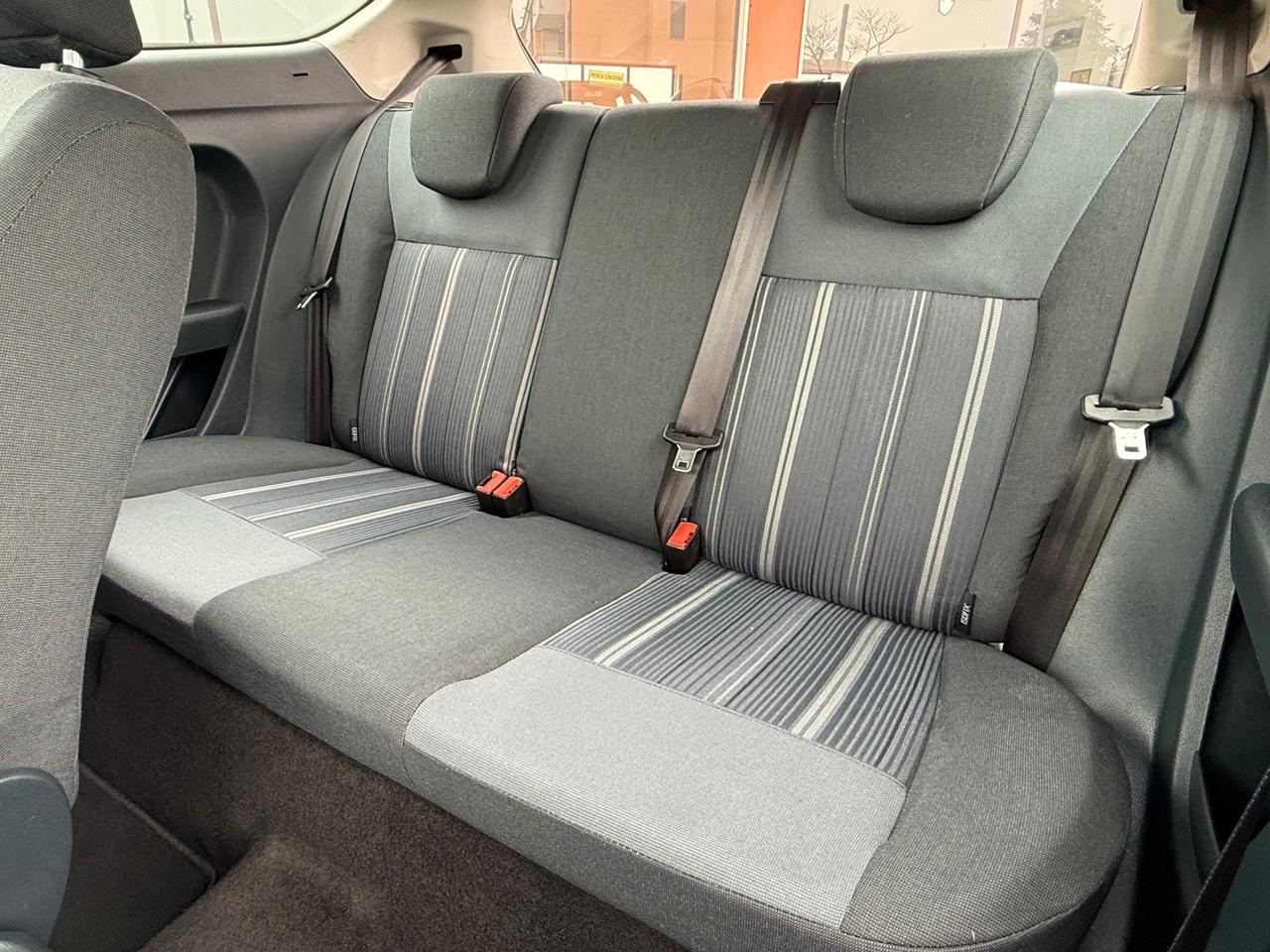 Ford Fiesta 1.4 3 porte Bz.- GPL Titanium