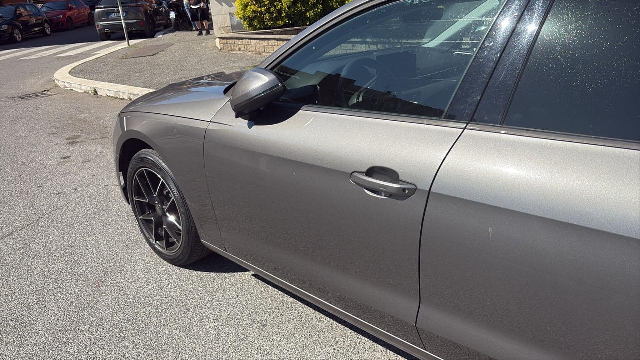 Audi A4 30 TDI/136 CV S tronic line edition