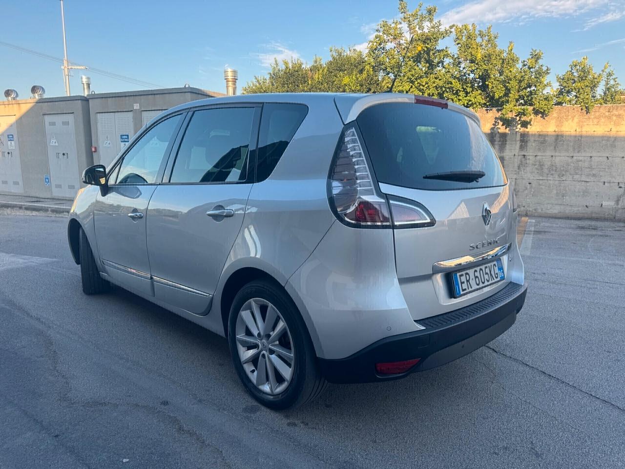 Renault Scenic XMod 1.5 dCi 110CV Wave