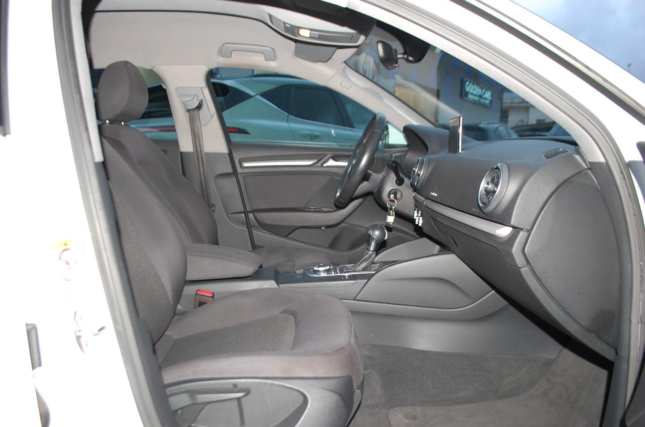 Audi A3 Sportback 30 1.5 g-tron 131CV S-Tronic Uff Italy