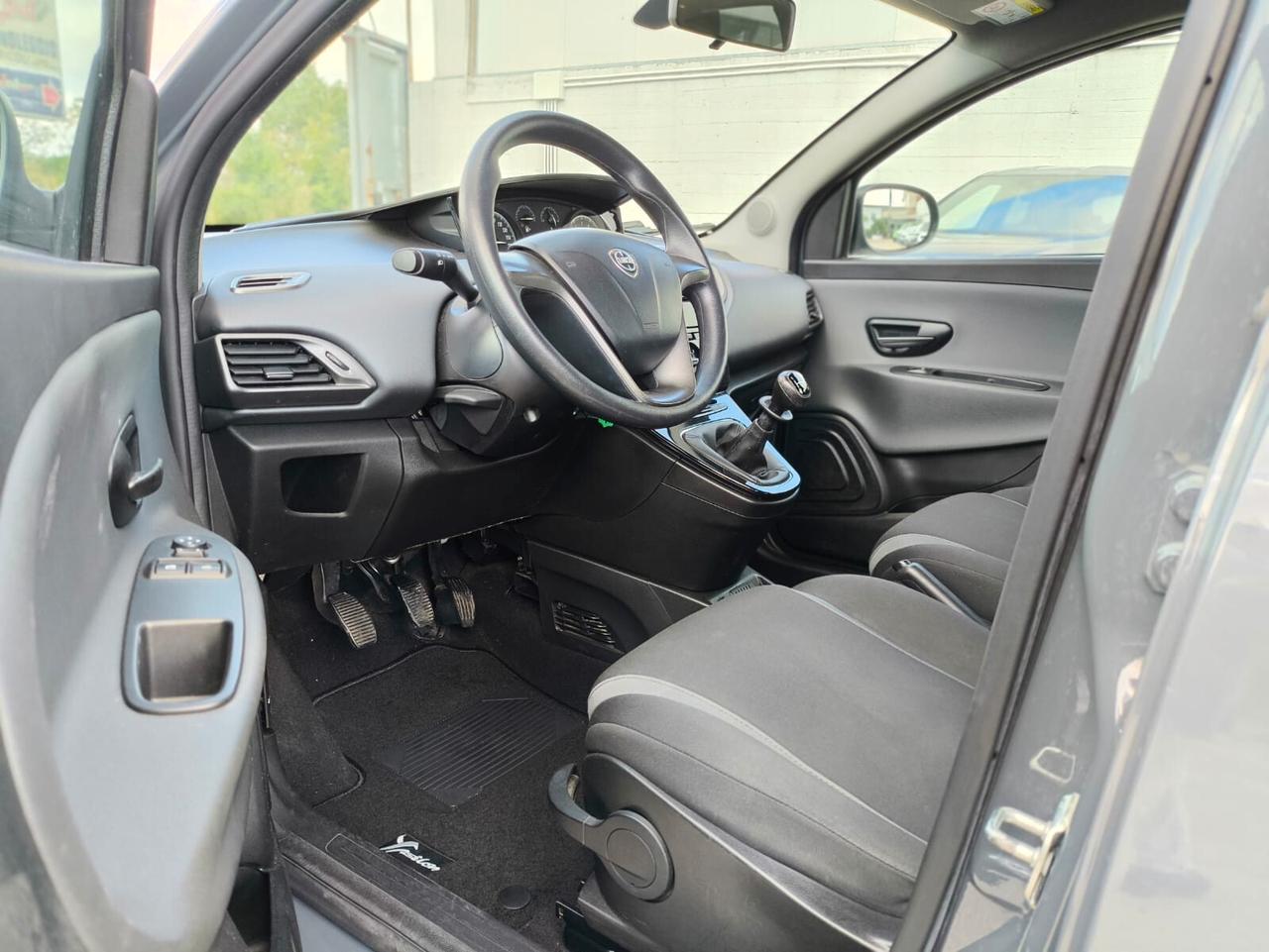 Lancia Ypsilon ECO CHIC 900 CC. X NEO PATENTATI BENZINA/ METANO RIF:4625